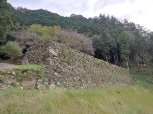 美濃金山城米蔵跡の石垣