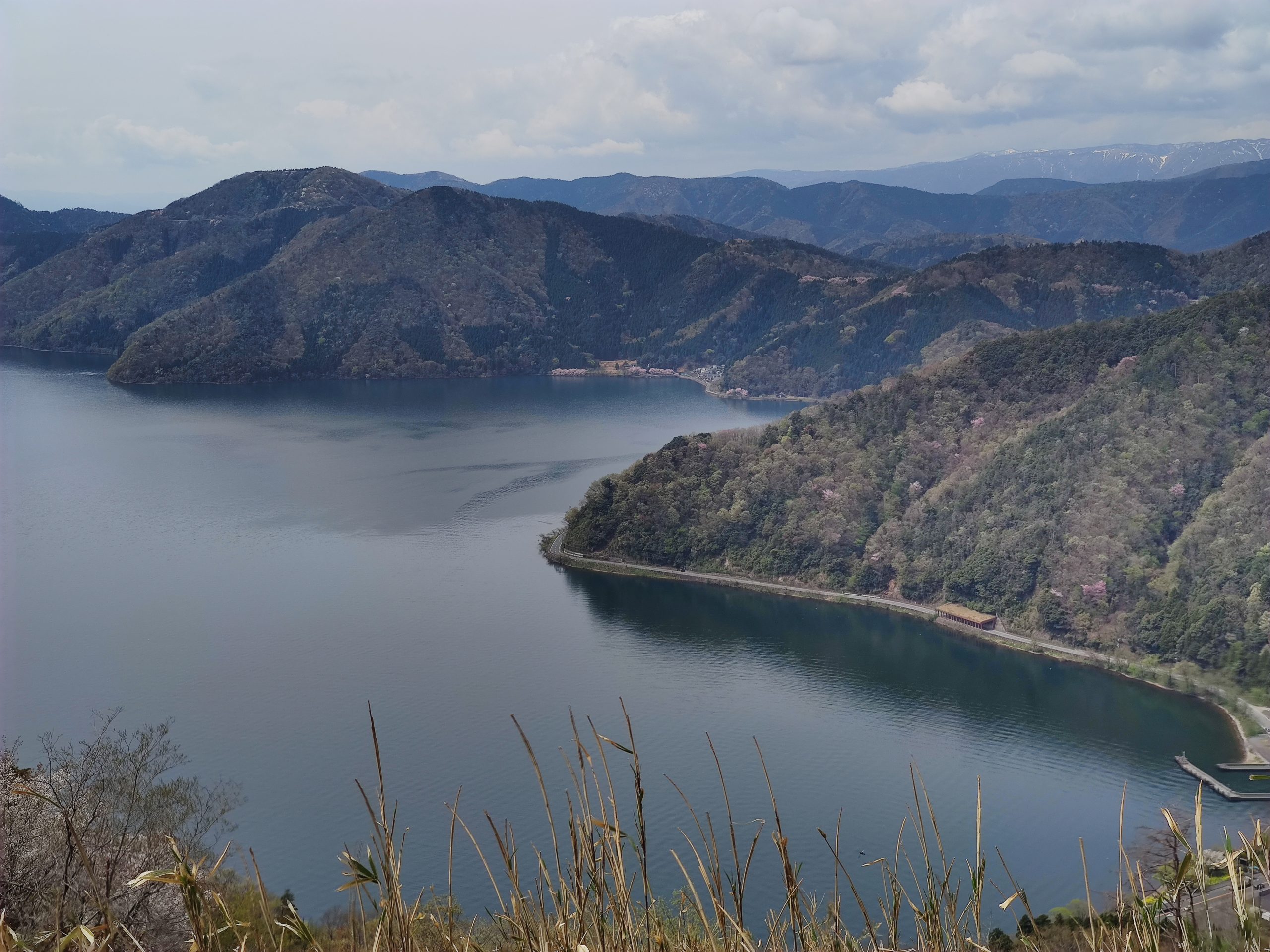 賤ヶ岳から磯野山城跡（ハイキング・コース）